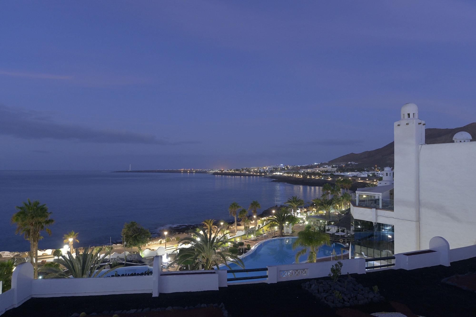 H10 Timanfaya Palace - Adults Only Playa Blanca  Exterior photo
