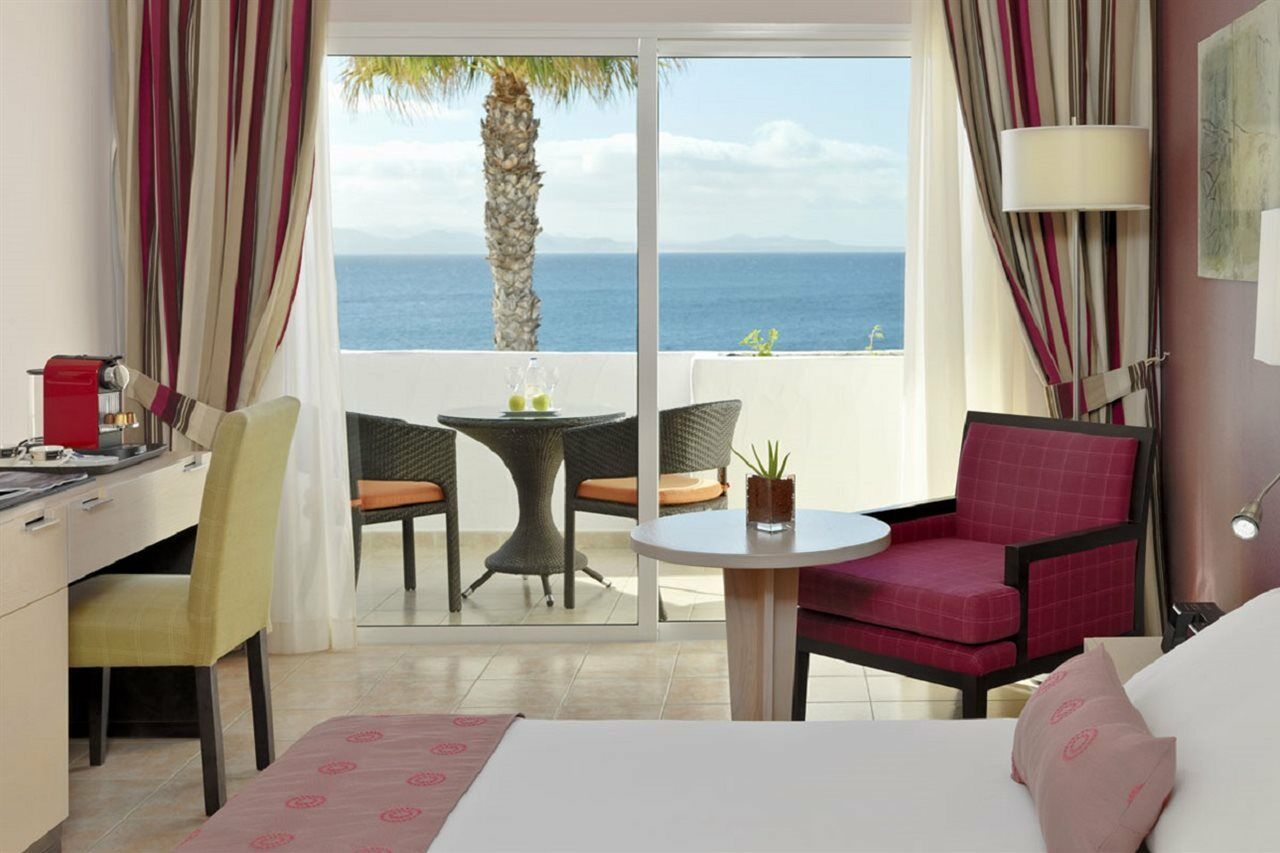 H10 Timanfaya Palace - Adults Only Playa Blanca  Exterior photo